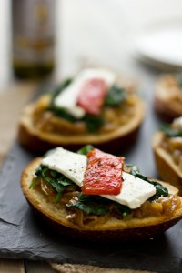 open_faced_sandwich_of_spinach_caramelized_onions_and_roasted_peppers