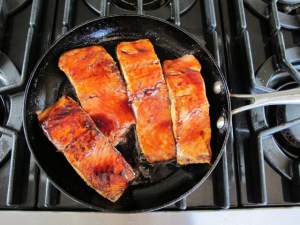 Pomegranate-Glazed-Salmon-4-640x480